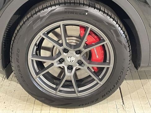 Certified 2026 Porsche Cayenne S AWD/4WD image 13
