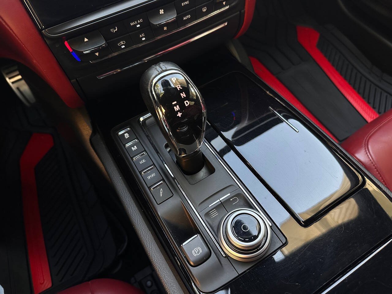 Used 2017 Maserati Quattroporte GTS GranSport RWD image 53