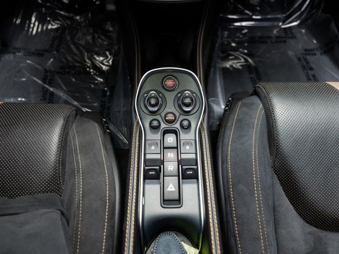 Used 2017 McLaren 570S RWD image 56