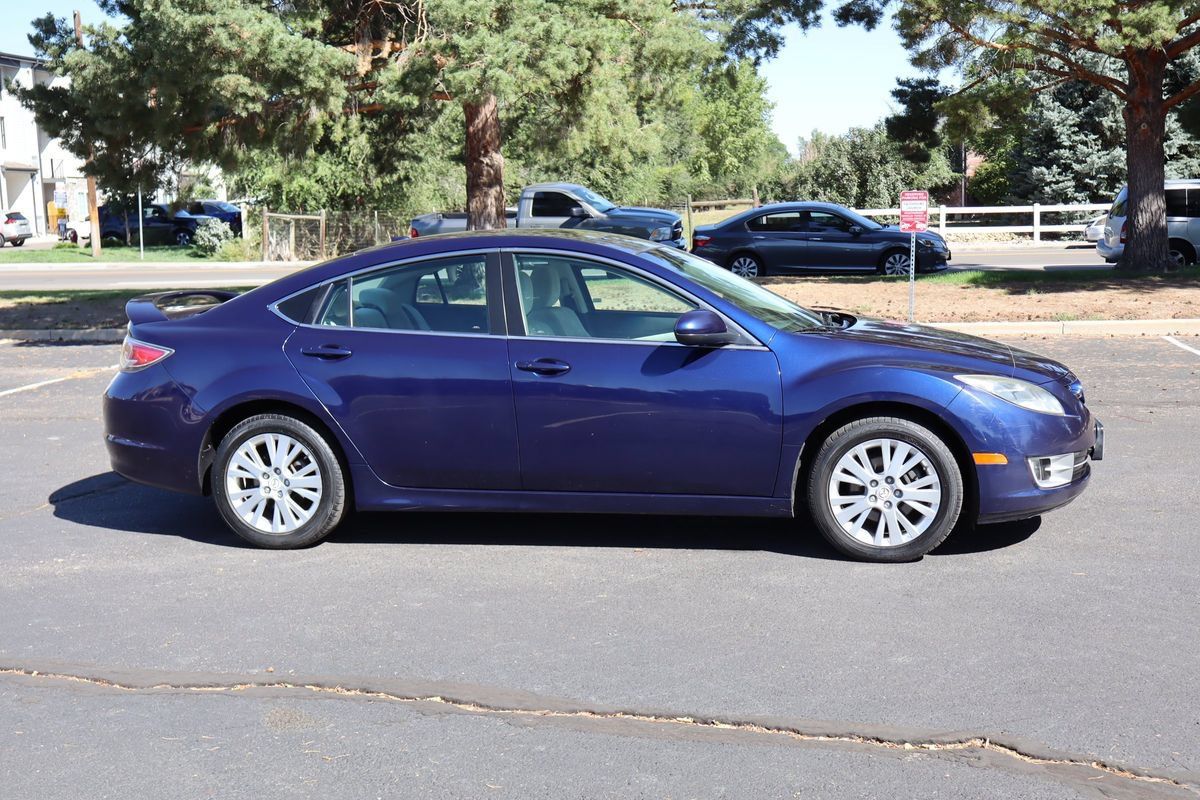 Used 2009 MAZDA MAZDA6 i Touring w/ Moonroof & Bose Pkg FWD image 3