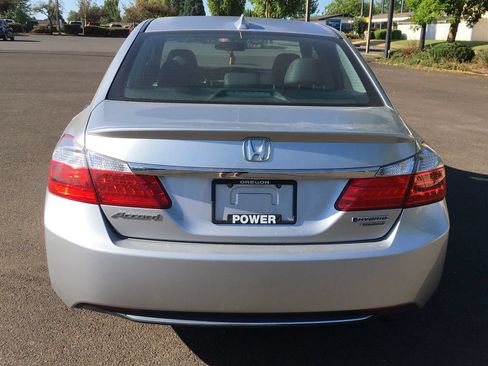Used 2015 Honda Accord Touring image 5