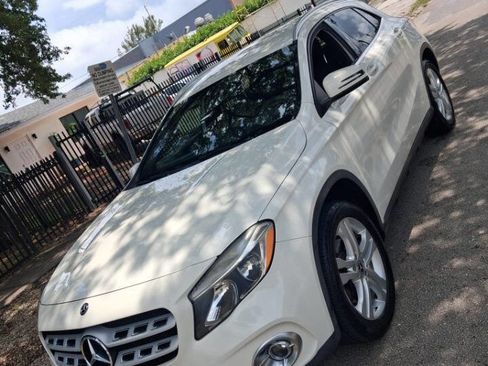 Used 2018 Mercedes-Benz GLA 250 image 3