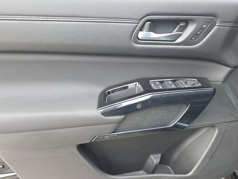 New 2026 Nissan Pathfinder Platinum AWD/4WD image 20