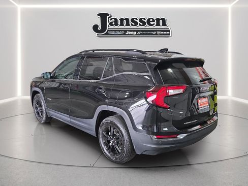 Used 2024 GMC Terrain AT4 AWD/4WD image 3