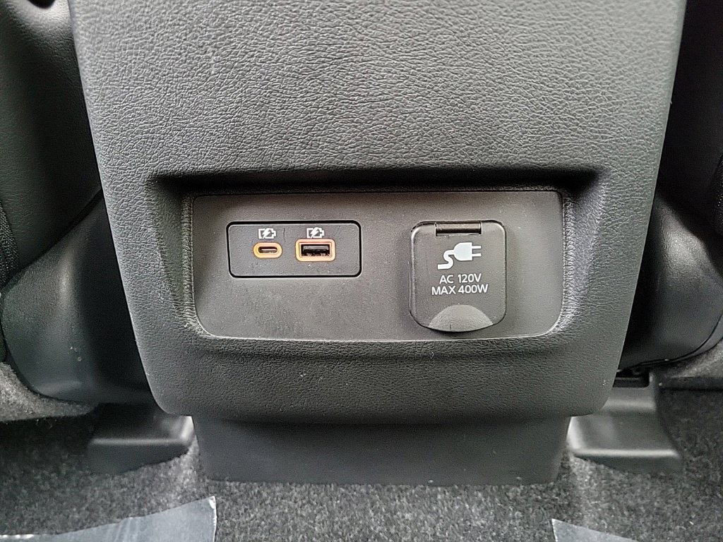 Certified 2024 Nissan Frontier SL w/ Technology Package RWD image 18