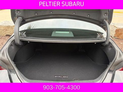 Used 2019 Toyota Avalon Touring w/ Advanced Safety Package FWD image 18