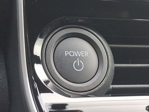 Used 2024 Subaru Solterra Premium image 23