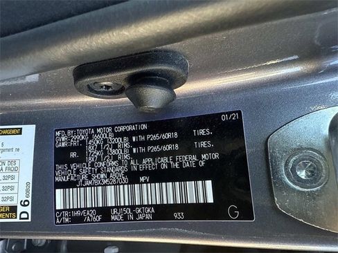 Used 2021 Lexus GX 460 Premium w/ Premium Package image 28