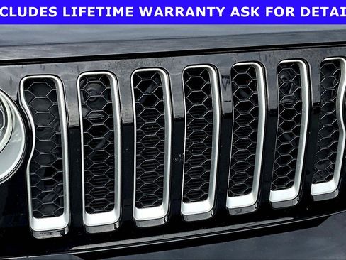 Used 2021 Jeep Wrangler Unlimited Sahara w/ Cold Weather Group AWD/4WD image 23
