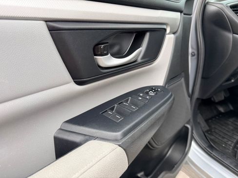 Used 2019 Honda CR-V LX image 20