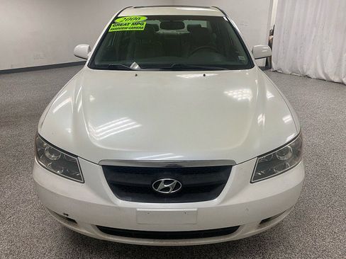 Used 2006 Hyundai Sonata V6 image 2