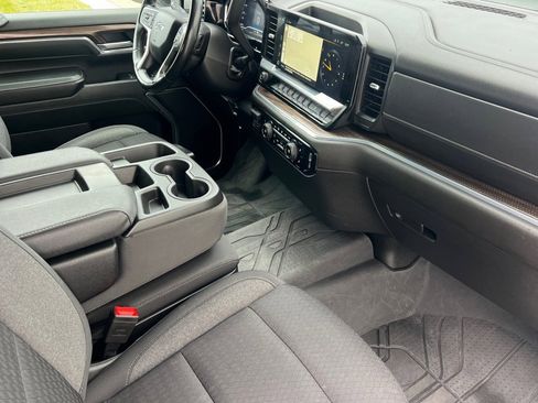 Used 2024 Chevrolet Silverado 3500 LT w/ Z71 Sport Edition image 12