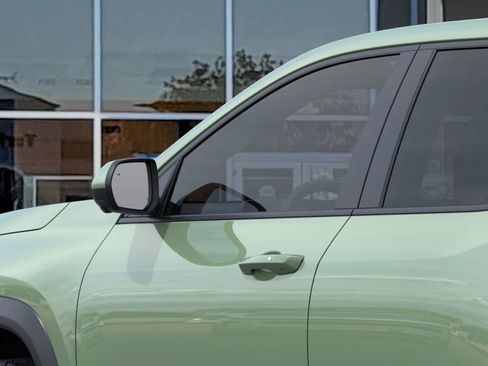 New 2026 Chevrolet Equinox LT image 12