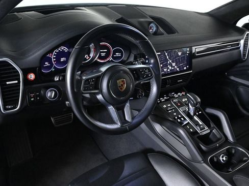 Certified 2023 Porsche Cayenne GTS AWD/4WD image 4
