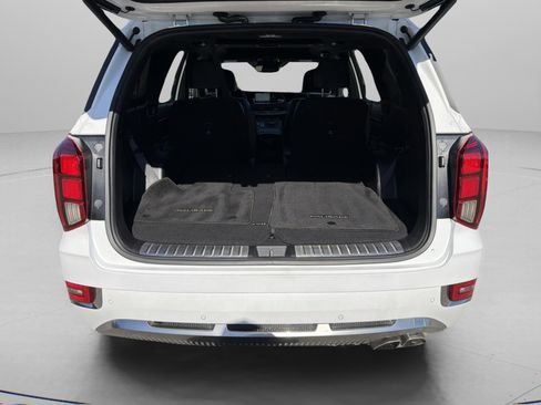 Used 2022 Hyundai Palisade Calligraphy image 33