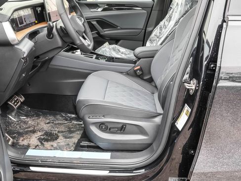 New 2026 Volkswagen Tiguan SEL R-Line image 25