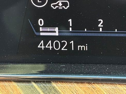 Used 2022 Cadillac Escalade Sport Platinum image 18