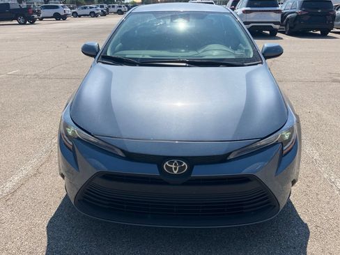Used 2024 Toyota Corolla LE FWD image 2
