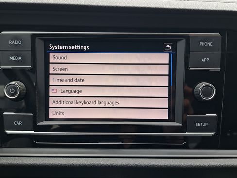 Used 2019 Volkswagen Jetta SE FWD image 20