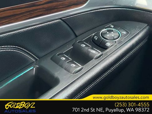 Used 2017 Ford Explorer Limited w/ Equipment Group 301A AWD/4WD image 45