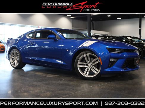 Used 2018 Chevrolet Camaro SS RWD image 1