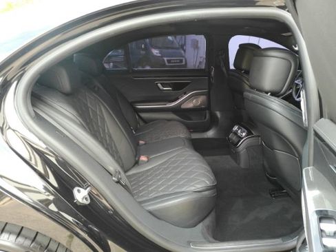 Used 2023 Mercedes-Benz S 580 4MATIC Sedan w/ AMG Line image 30