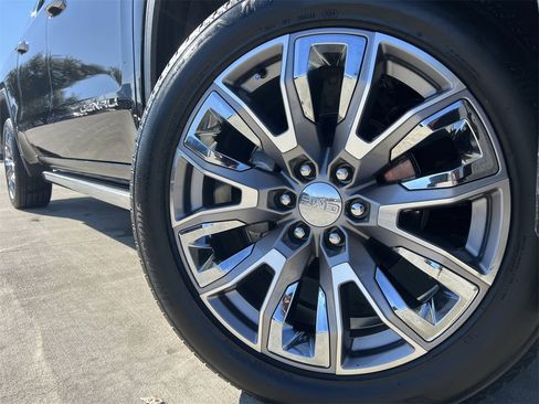 Used 2024 GMC Sierra 1500 Denali w/ Denali Reserve Package image 10