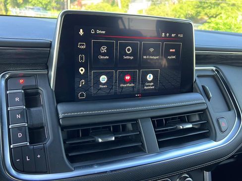 Used 2022 GMC Yukon SLT w/ SLT Luxury Package AWD/4WD image 22