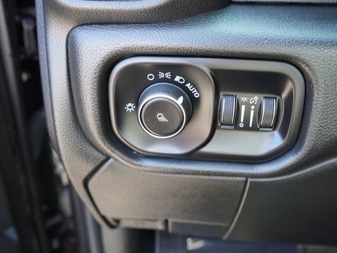 Used 2020 RAM 2500 Tradesman AWD/4WD image 23