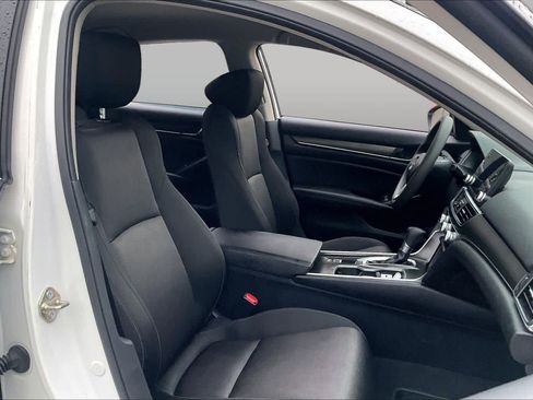 Used 2020 Honda Accord LX image 9
