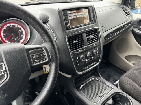 Used 2014 Dodge Grand Caravan SE w/ Quick Order Package 29E SE image 18