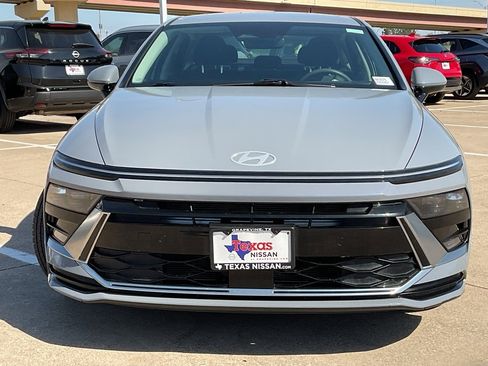 Used 2025 Hyundai Sonata SEL image 3