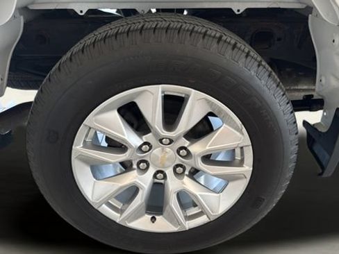 Used 2022 Chevrolet Silverado 1500 Custom AWD/4WD image 20