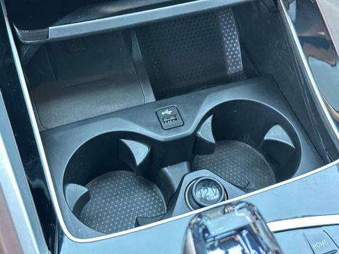 Used 2022 BMW X6 M50i w/ Executive Package image 33