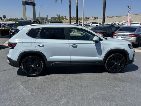 Used 2025 Volkswagen Taos SEL w/ Black Wheel Plus Package AWD/4WD image 11