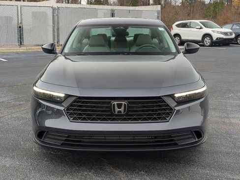 New 2025 Honda Accord SE image 3