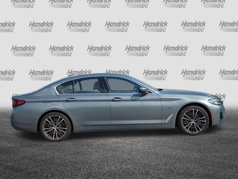 Certified 2023 BMW 530e xDrive w/ Premium Package image 11