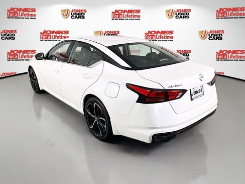 Certified 2024 Nissan Altima 2.5 SR FWD image 2