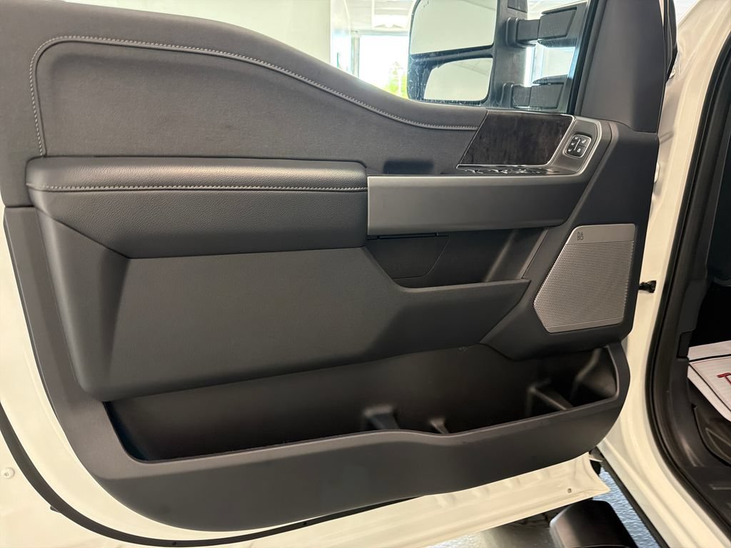 New 2026 Ford F350 Lariat w/ Lariat Premium Package AWD/4WD image 13