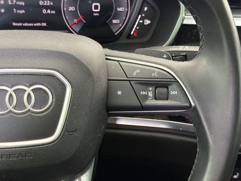 Used 2023 Audi Q3 2.0T Premium Plus w/ Premium Plus Package AWD/4WD image 17