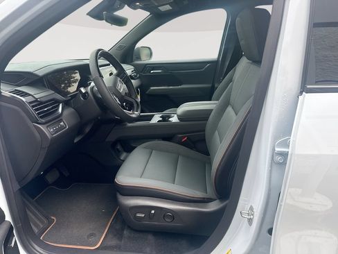 New 2026 GMC Acadia AT4 w/ Super Cruise Package AWD/4WD image 19