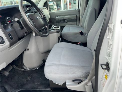 Used 2013 Ford E-250 and Econoline 250 w/ Commercial Cargo Van Pkg RWD image 21