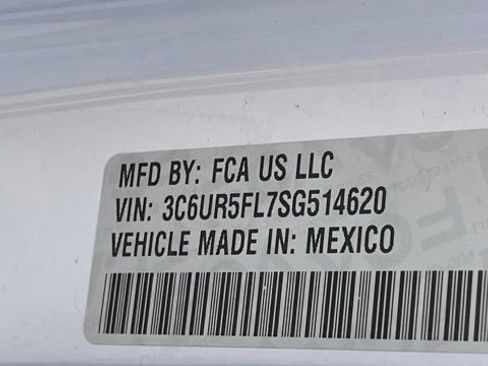 Used 2025 RAM 2500 Laramie image 32