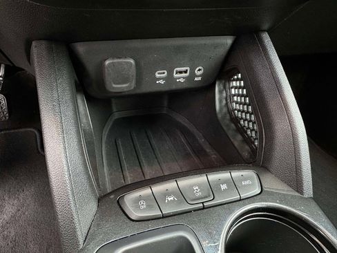 Certified 2022 Chevrolet TrailBlazer LT w/ Driver Confidence Package image 29