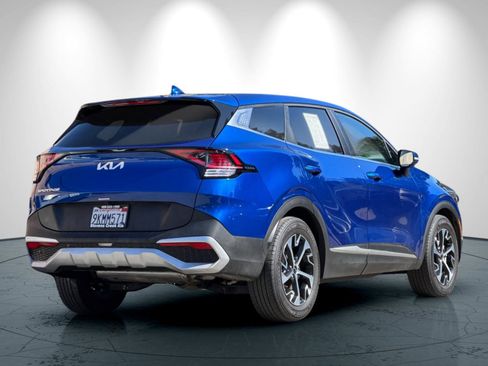 Certified 2024 Kia Sportage EX image 4