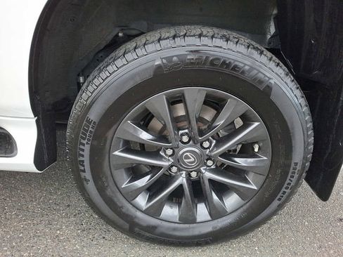 Certified 2023 Lexus GX 460 Premium image 7