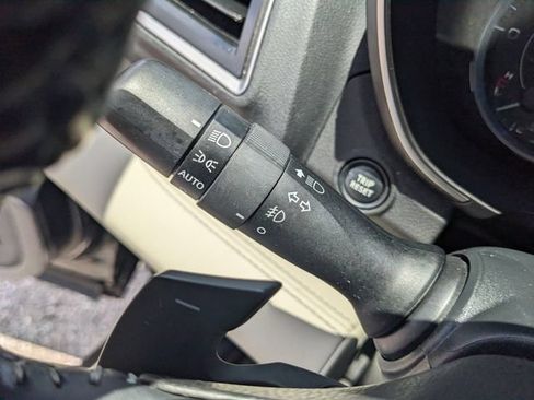Used 2022 Subaru Ascent Touring AWD/4WD image 30