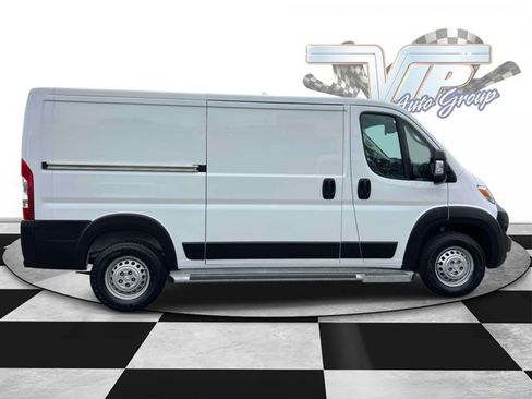 Used 2025 RAM ProMaster 2500 w/ U-Haul Equipment Group FWD image 4