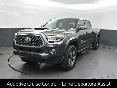 Used 2019 Toyota Tacoma TRD Sport AWD/4WD image 1