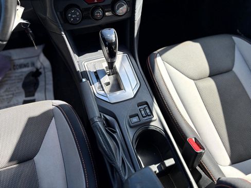 Used 2018 Subaru Crosstrek 2.0i Premium image 17